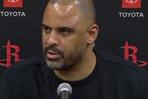 乌度卡赛后批评队员：态度不端正！防守被动！目送对手轻松投篮！