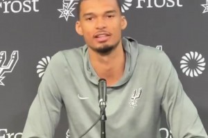 文班谈自己获MVP理由：防守影响最大、几乎横扫雷霆、进攻不仅是得分